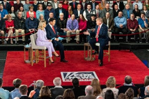 Fox News journalists interviewing President Trump