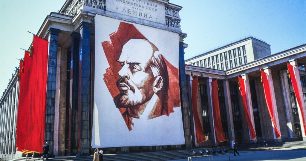 Vladimir Lenin mural